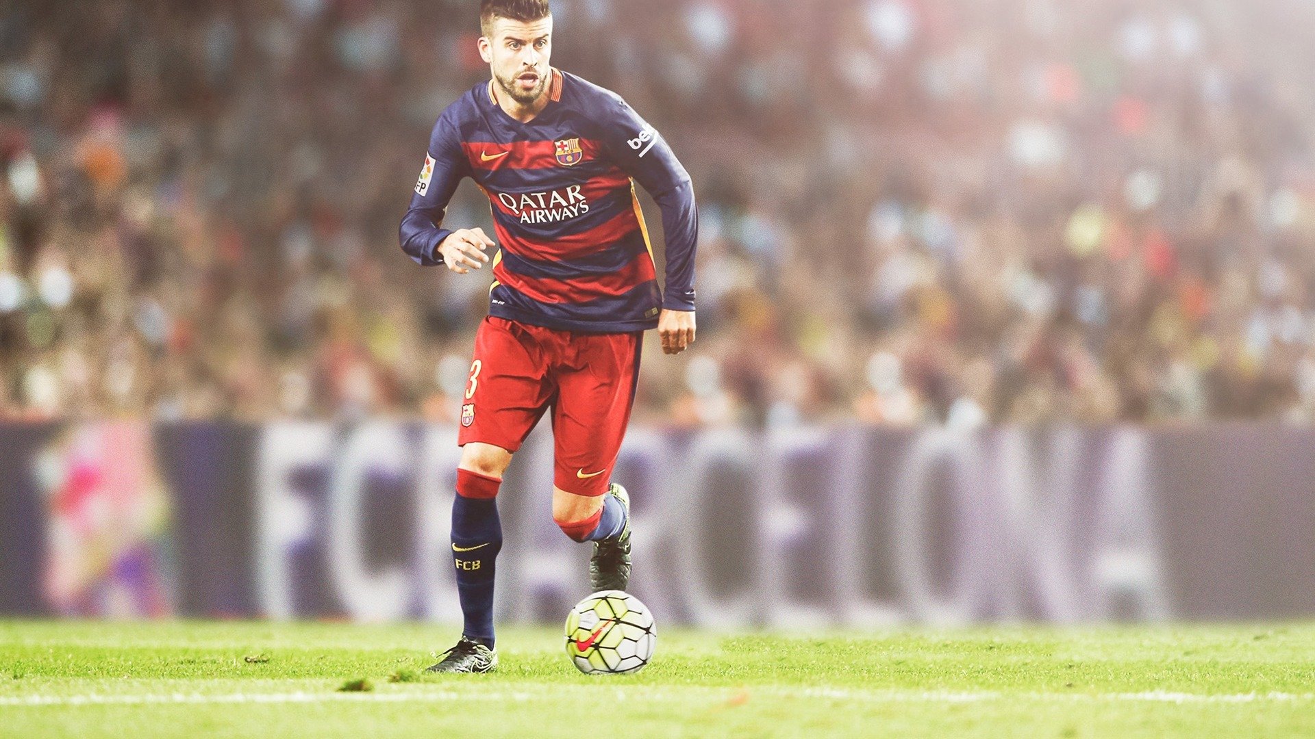 世界排名争夺战之夜,莱万攻防转换核心,铸就绿茵传奇